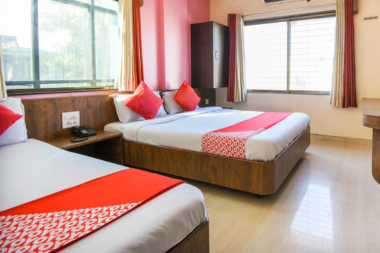 OYO 4092 Hotel Sai Palkhi Shirdi Bagian luar foto