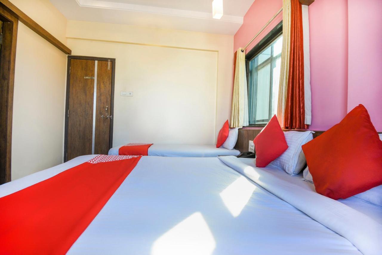 OYO 4092 Hotel Sai Palkhi Shirdi Bagian luar foto